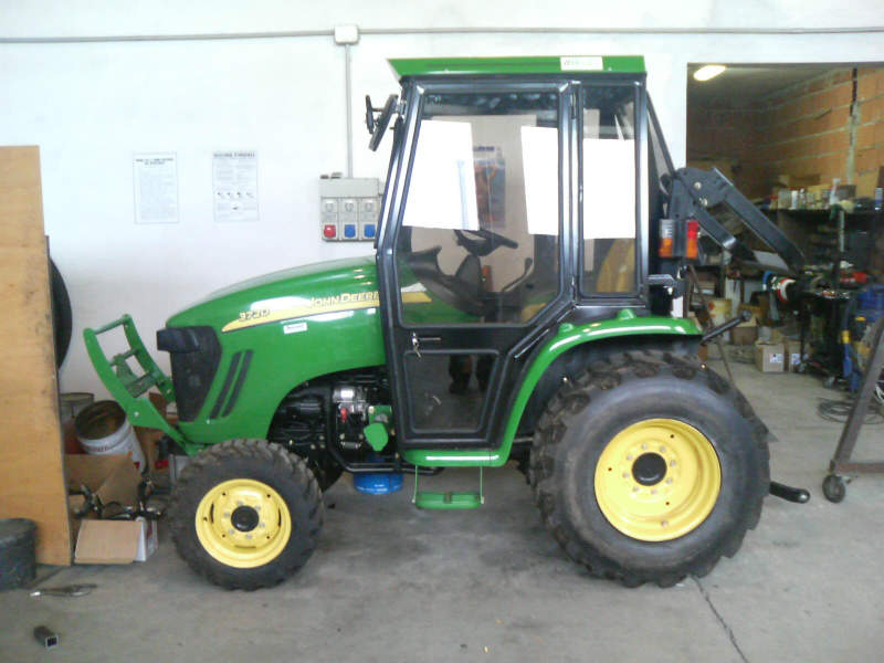 John Deere 3720
